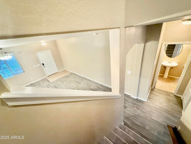 Building Photo - 42564 W Palmyra Ct