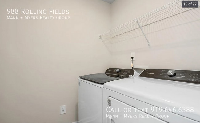 Building Photo - 988 Rolling Flds Dr