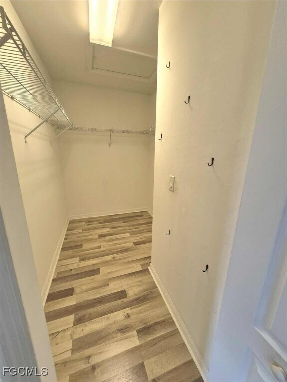 Building Photo - 10300 Olivewood Way