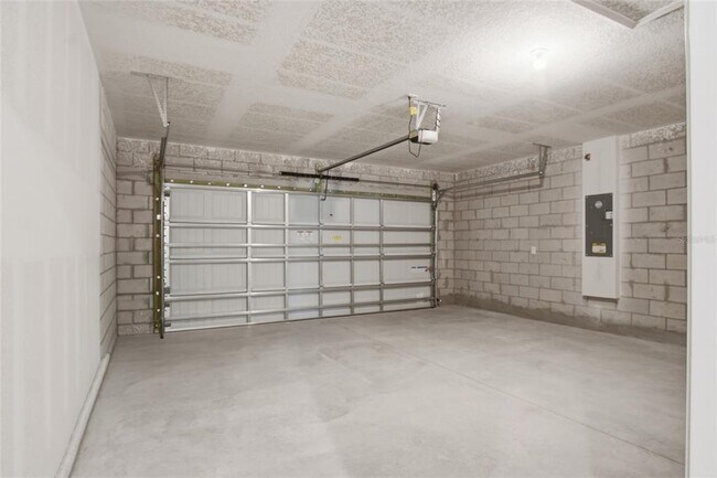 Building Photo - 724 Cantaberry Dr