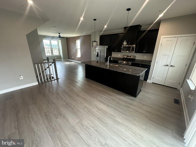 Building Photo - 14547 Mattawoman Dr
