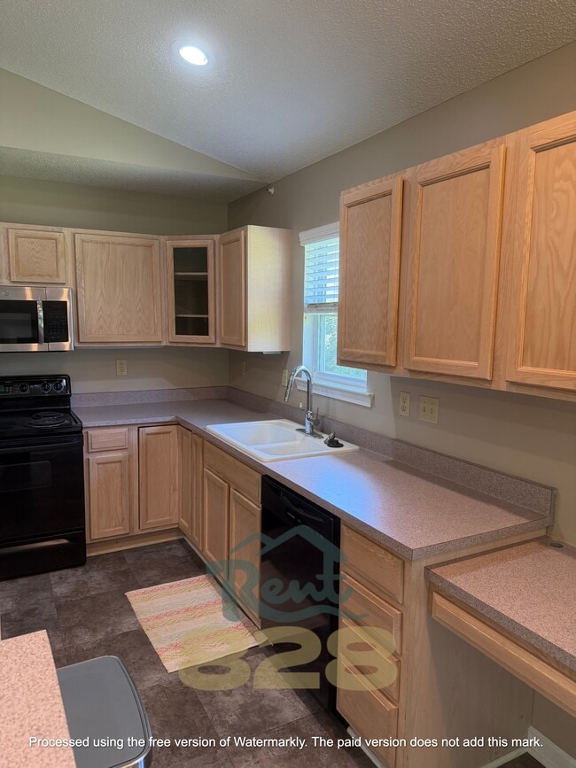 Building Photo - 37 Sunview Cir