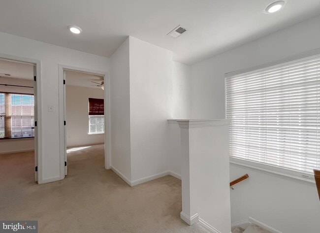 Building Photo - 43625 Marguerite Street