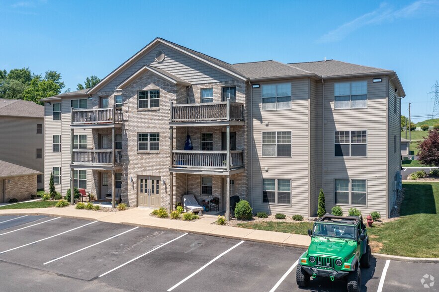 Sunny Hill Villas 890 Tallmadge Rd Kent OH 44240 Apartment Finder