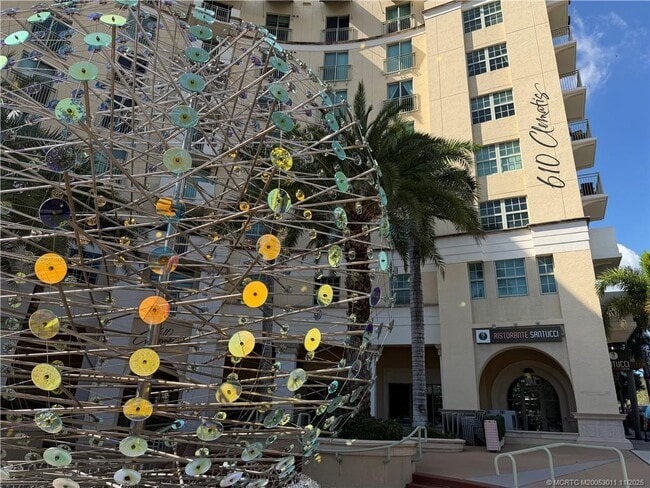 Building Photo - 610 Clematis St