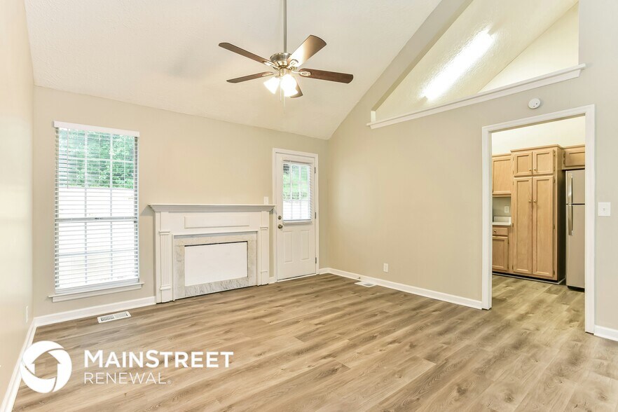 Building Photo - 904 Conway Ln