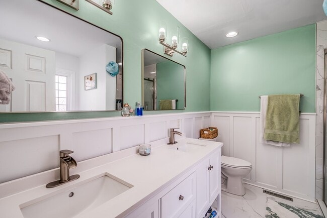 Building Photo - 2325 Rudder Ct