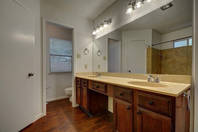 Building Photo - 9204 Sedgemoor Trail