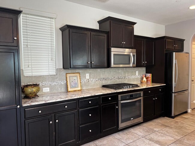 Building Photo - 7037 N Creative Dr