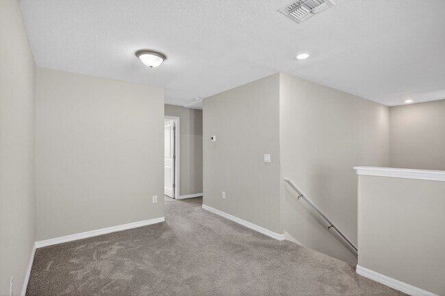 Building Photo - 4BR For Rent - Riverview