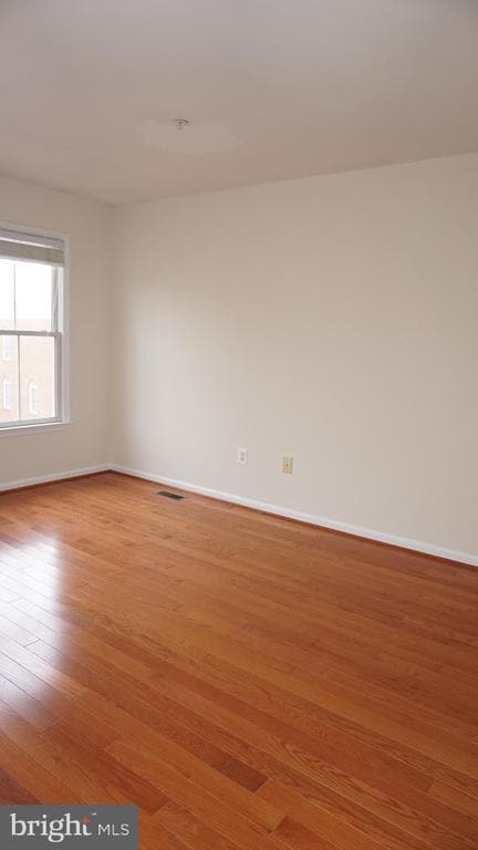 Building Photo - 405 Main St