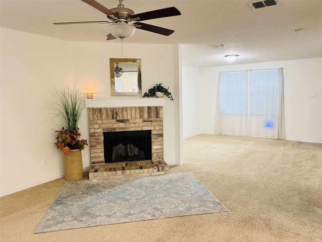 Building Photo - 16133 Windsong Ct