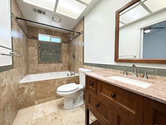 Building Photo - Beautifully Updated Home in Citrus Heights!
