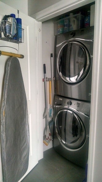 Laundry in unit - 1650 Fillmore St