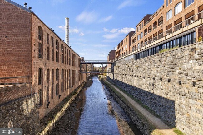 Building Photo - 3220 Grace St NW