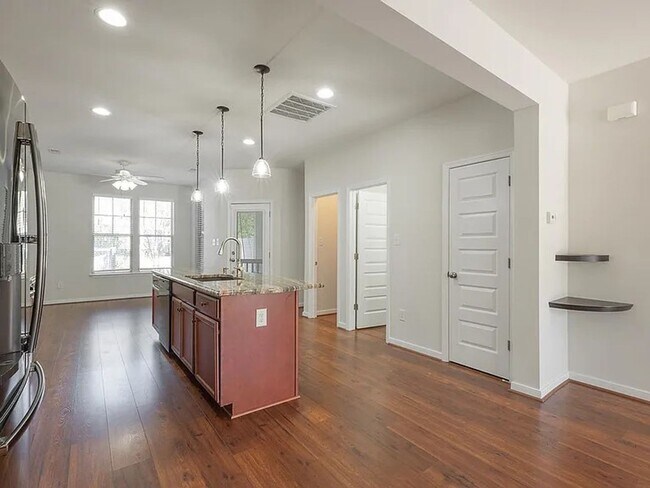 Building Photo - 17458 Memorial Tournament Dr
