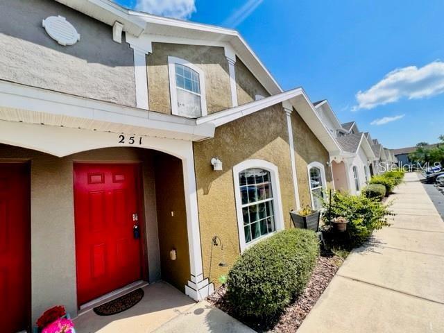 Building Photo - 251 Royal Palm Dr