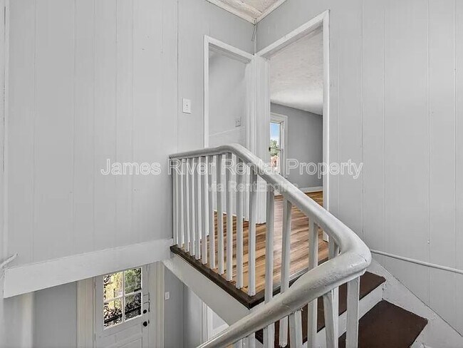 Building Photo - 512 Polk St
