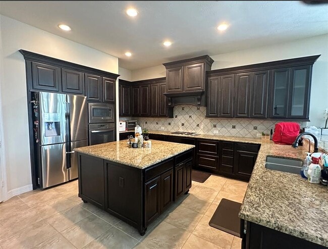Building Photo - 2822 Ember Pass Ln