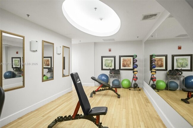 Building Photo - 1830 Radius Dr