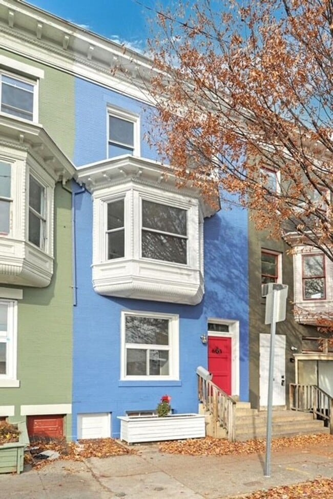 Primary Photo - Coming Soon - Spacious 5 Bedroom, 1 Bath H...