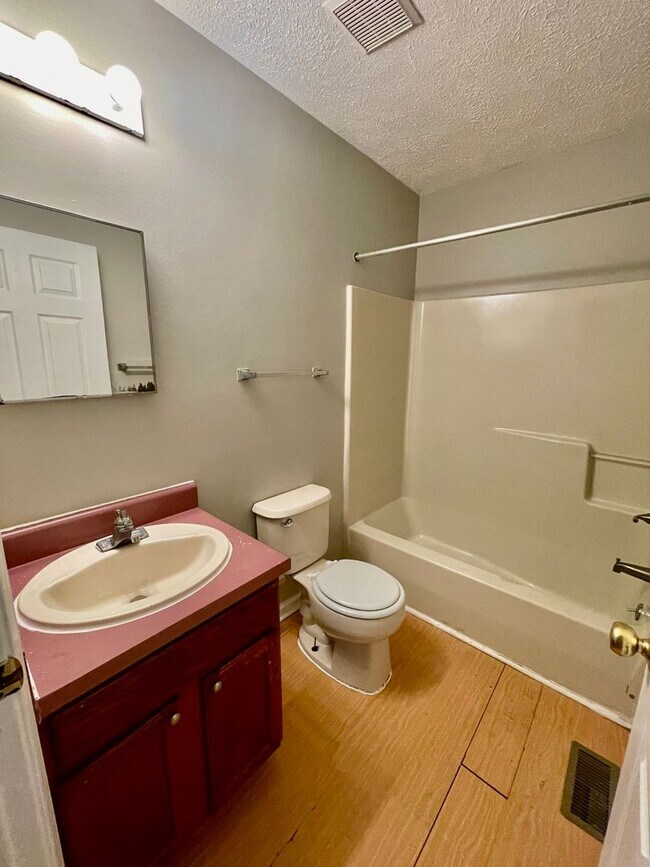 Building Photo - (Hold$5K)TomSadler935