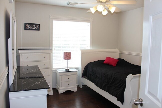 Building Photo - 2507 Liza Ct