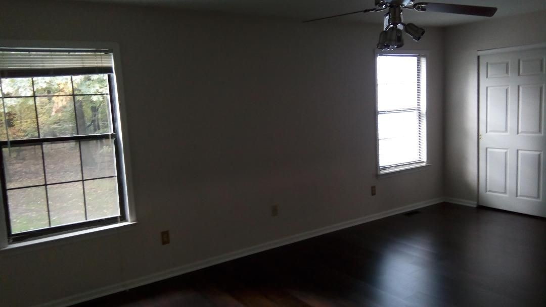 Master bedroom - 1302 Timber Oaks Rd