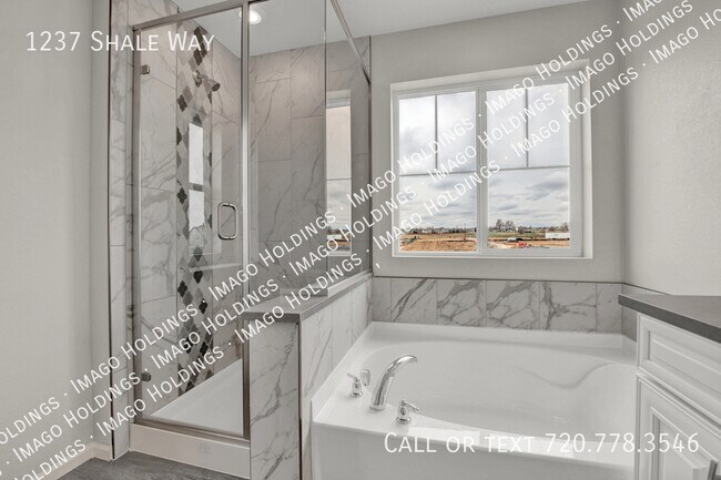 Building Photo - 1237 Shale Dr