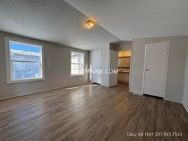 Building Photo - 125 F St