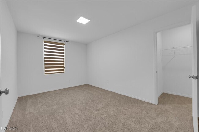Building Photo - 4171 Scarlet Cob Ave