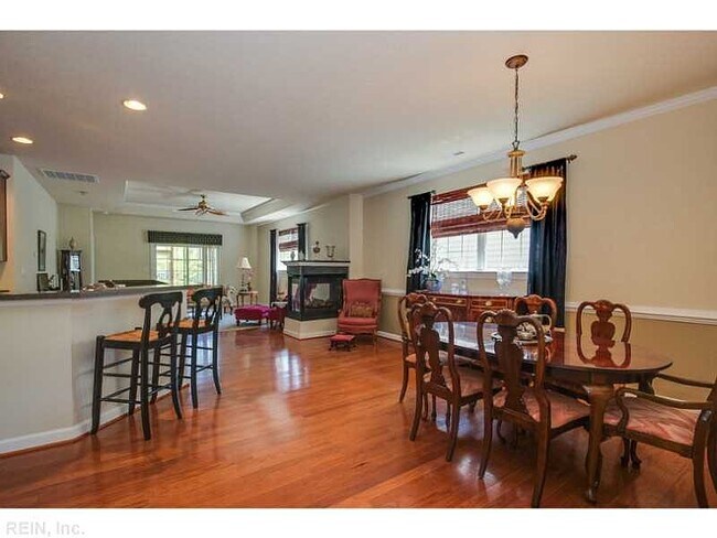 Building Photo - 4521 Northwood Dr