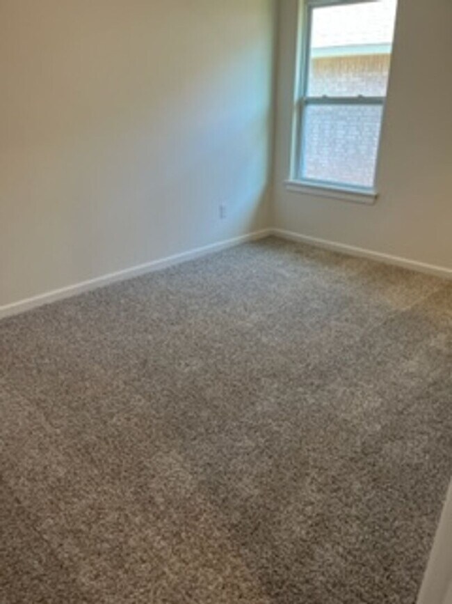 Building Photo - 1st Month Free!