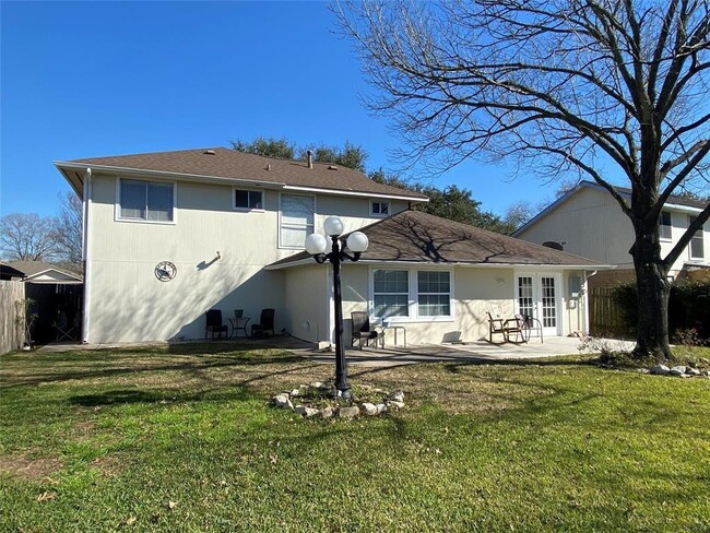 Building Photo - 1427 Bugle Run Dr
