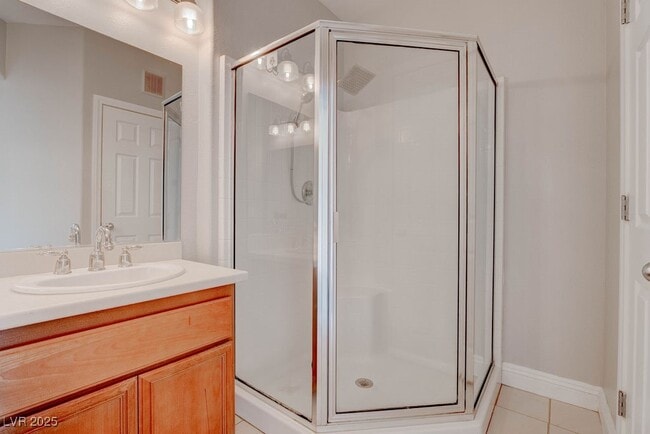 Building Photo - 7701 W Robindale Rd