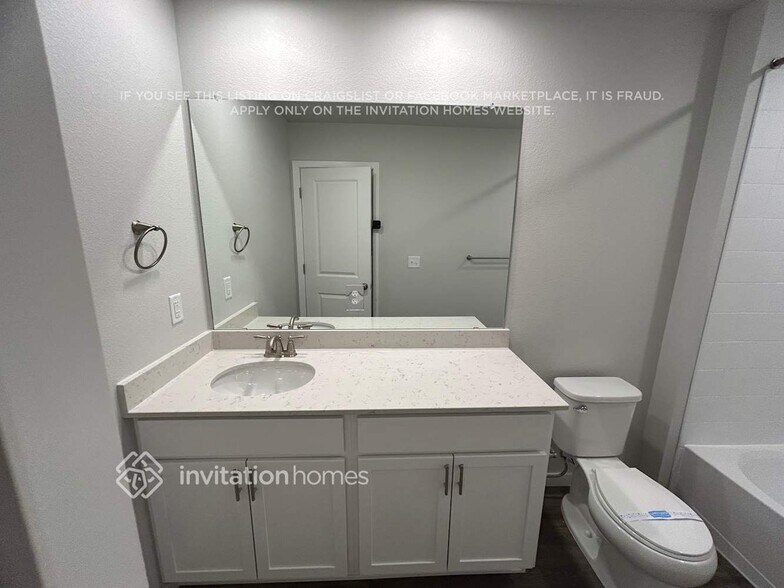 Building Photo - 4427 Shivaree St