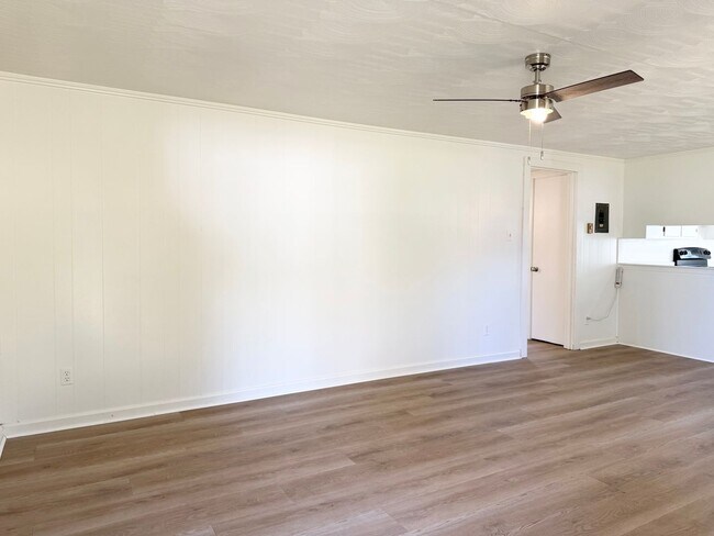 Building Photo - For Rent – $1,020/month | 2 Bed | 1 Bath