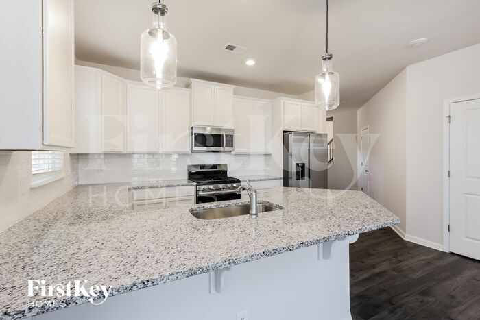 Building Photo - 616 Goldburn Wy