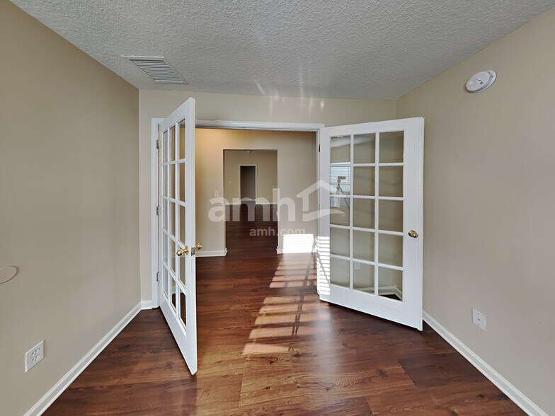 Building Photo - 2725 Spinnerbait Ct