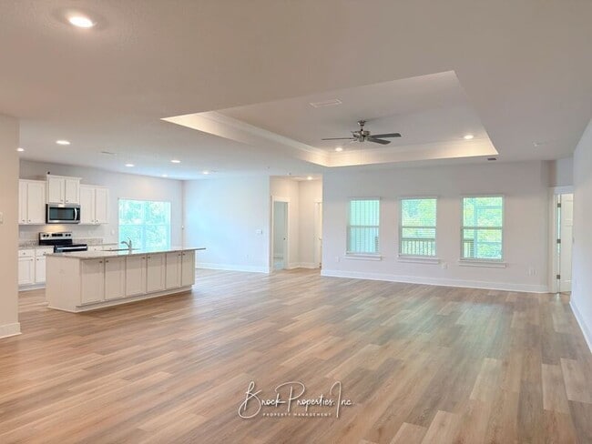 Building Photo - 6052 Rutherford Lp
