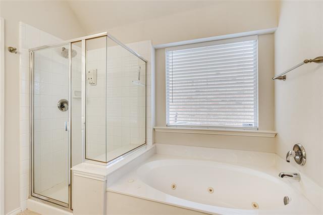 Building Photo - 5120 China Berry Dr