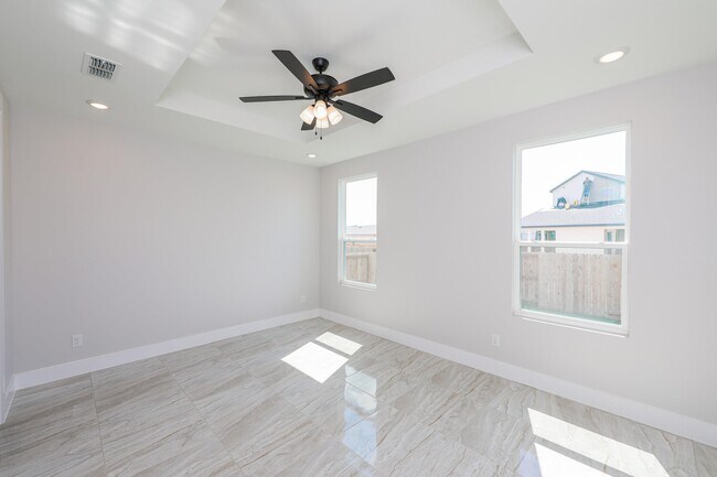 Building Photo - 1008 True Patriot Dr
