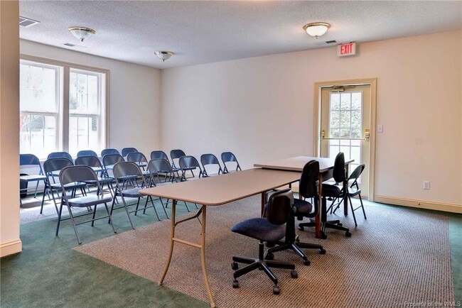 Building Photo - 1005 Settlement Dr