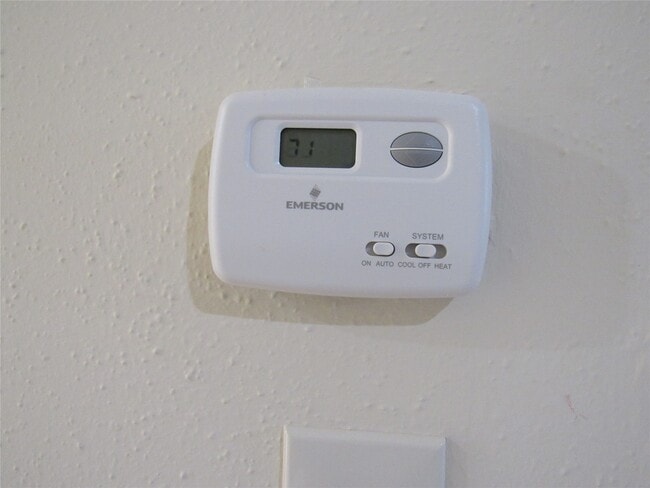 Building Photo - 10219 Prospect Hill Dr