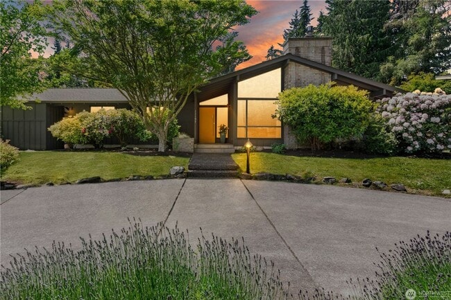 Primary Photo - Bainbridge Island Home for Rent