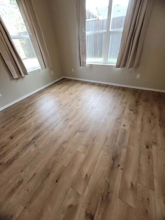 Building Photo - 1218 W Spruce St