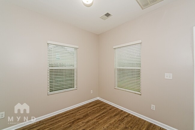 Building Photo - 132 Patriot Point Dr