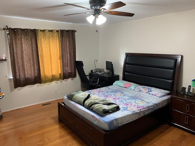 Building Photo - 451 Dunlin Plaza