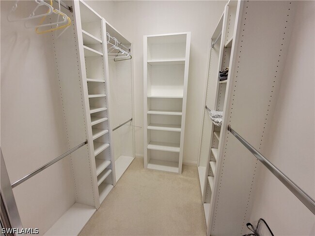 Building Photo - 28209 Jeneva Way