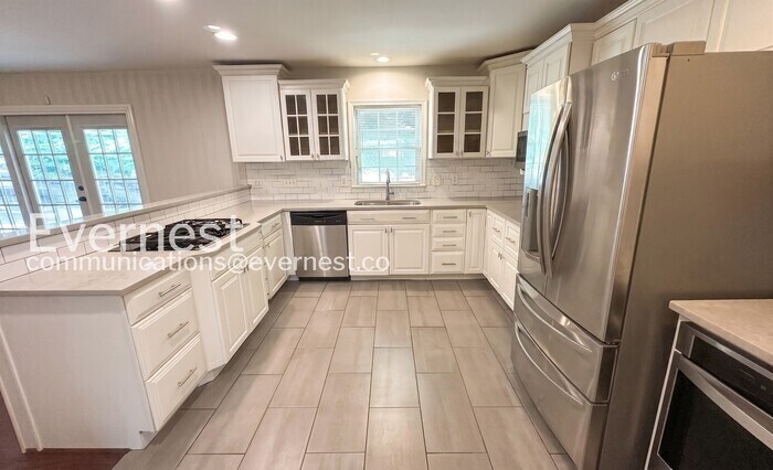 Building Photo - 4829 Clairmont Ave